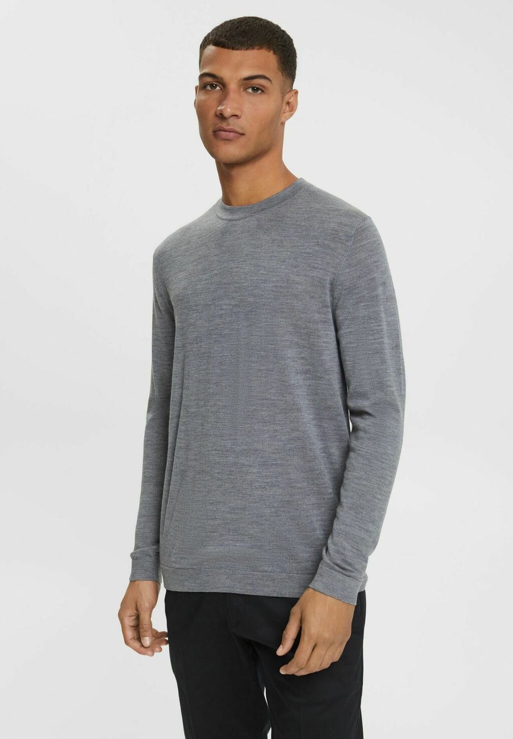 

Свитер Esprit