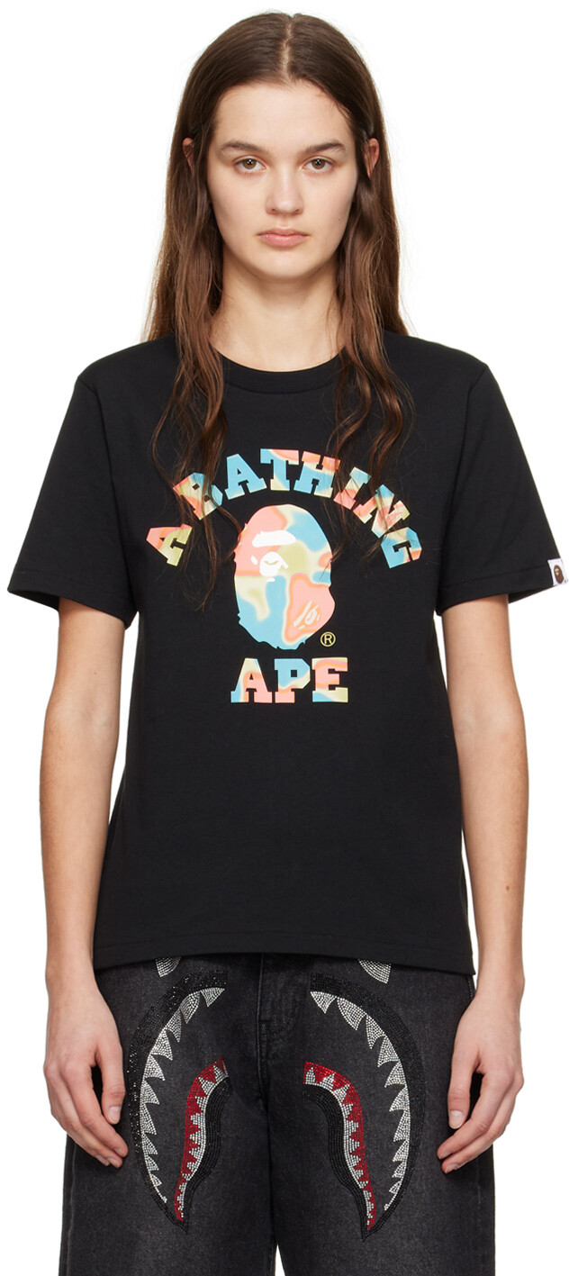 

Черно-зеленая футболка колледжа с жидким камуфляжем Bape