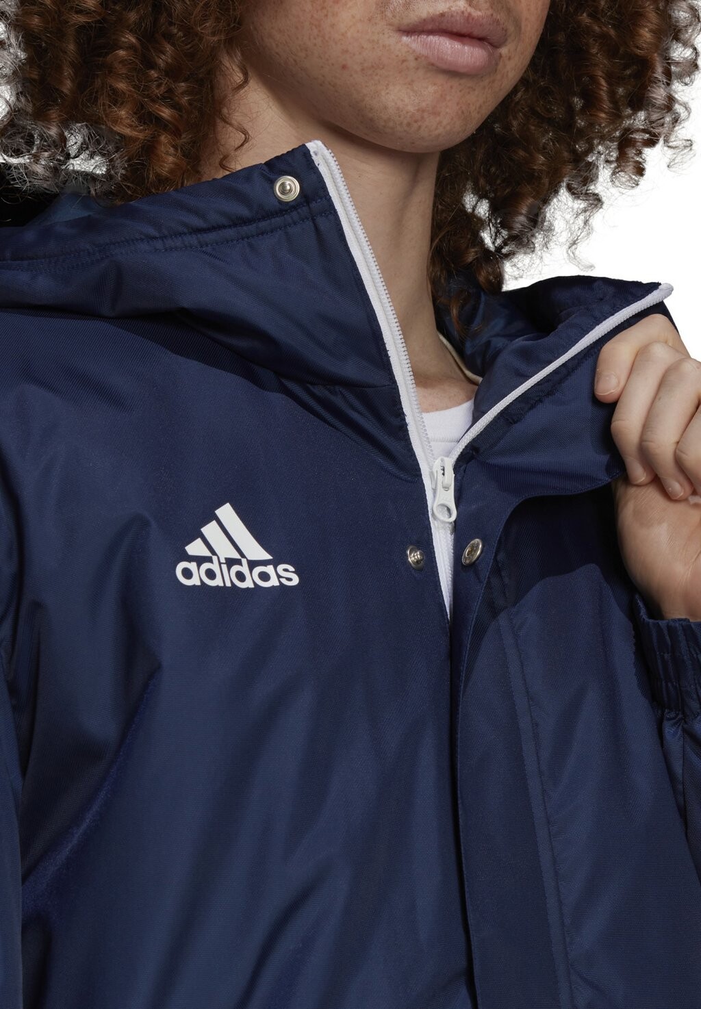 

Куртка зимняя Adidas