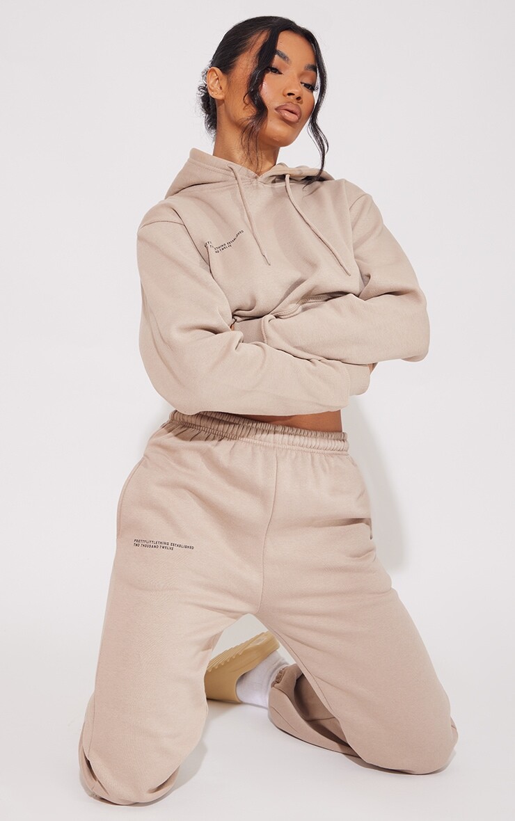 

Брюки-джоггеры PrettyLittleThing Mocha Est 2012