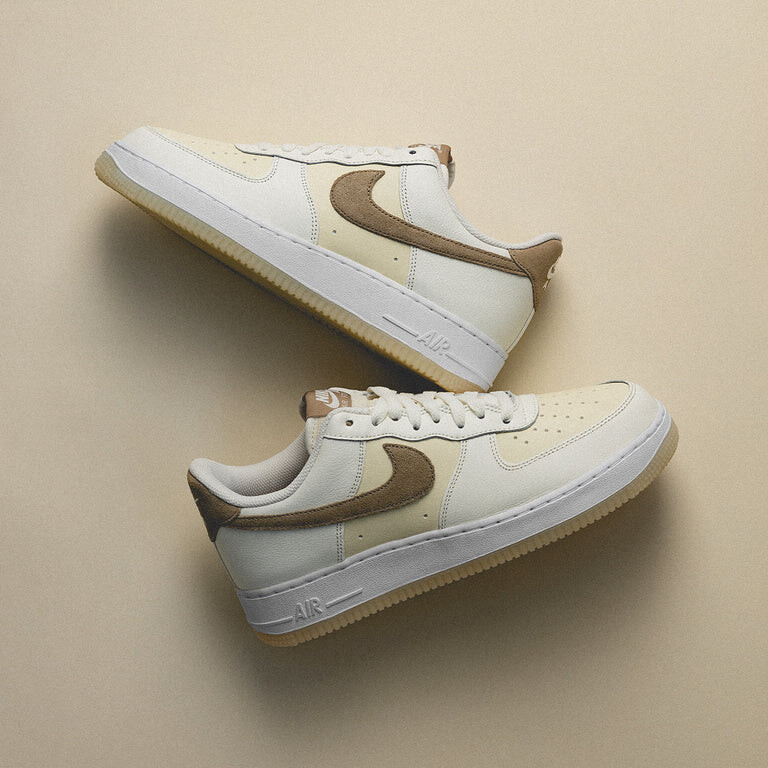 

Кроссовки Air Force 1 '07 Lv8 Nike, белый