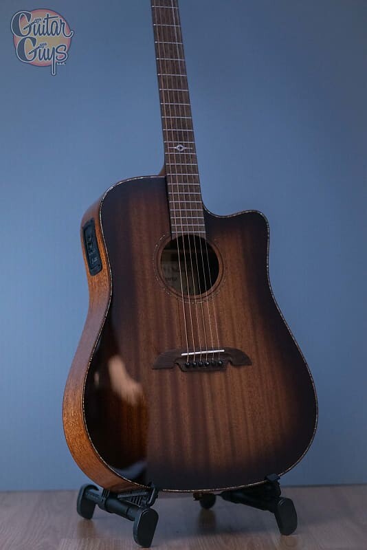 

Акустическая гитара Alvarez MDA66CESHB Masterworks Dreadnought Shadow Burst/Gloss
