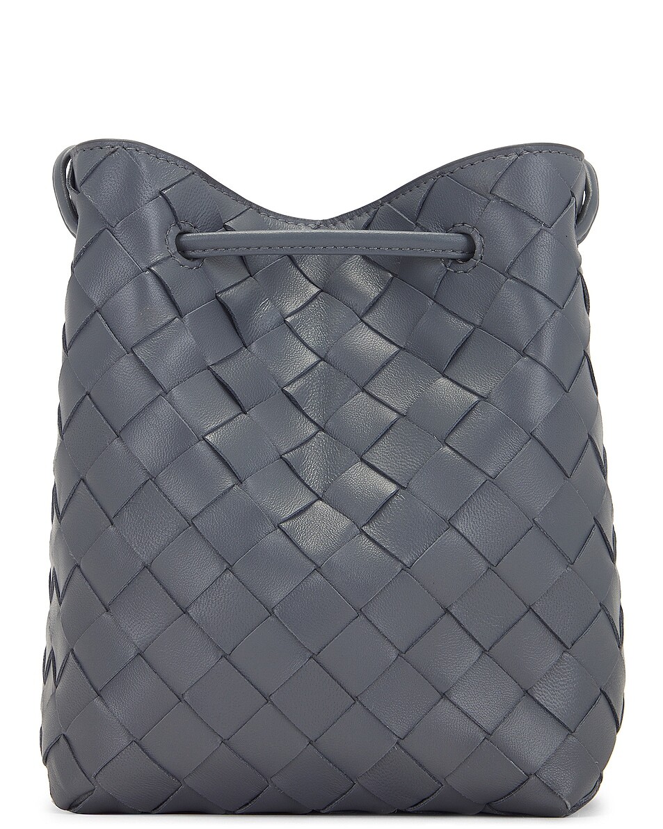 

Сумка Bottega Veneta Small Cross Body Bucket, цвет Thunder & Gold