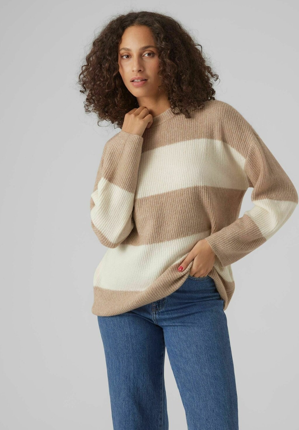 

Свитшот Vero Moda, цвет silver mink