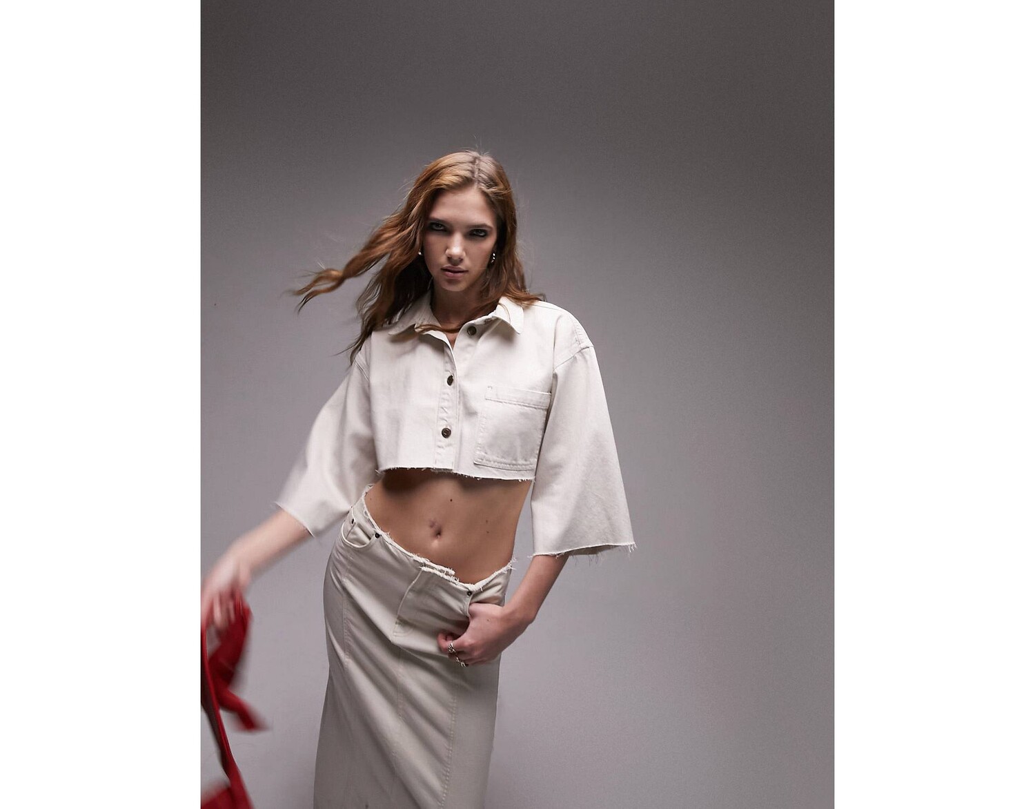 

Белая укороченная джинсовая рубашка Topshop
