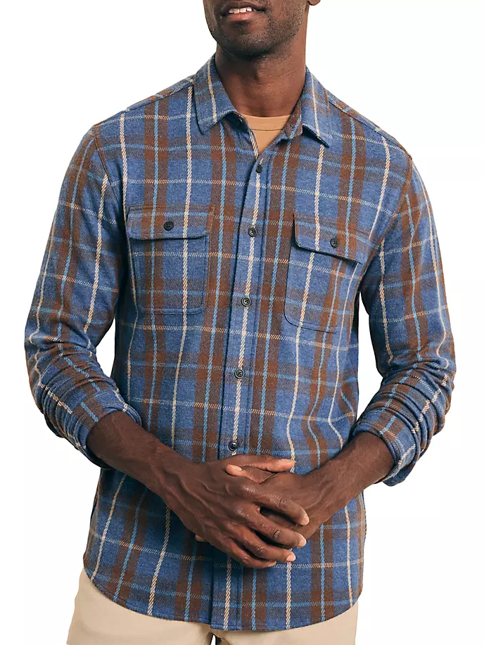 

Легендарная рубашка-свитер Faherty Brand, цвет navy skyline plaid