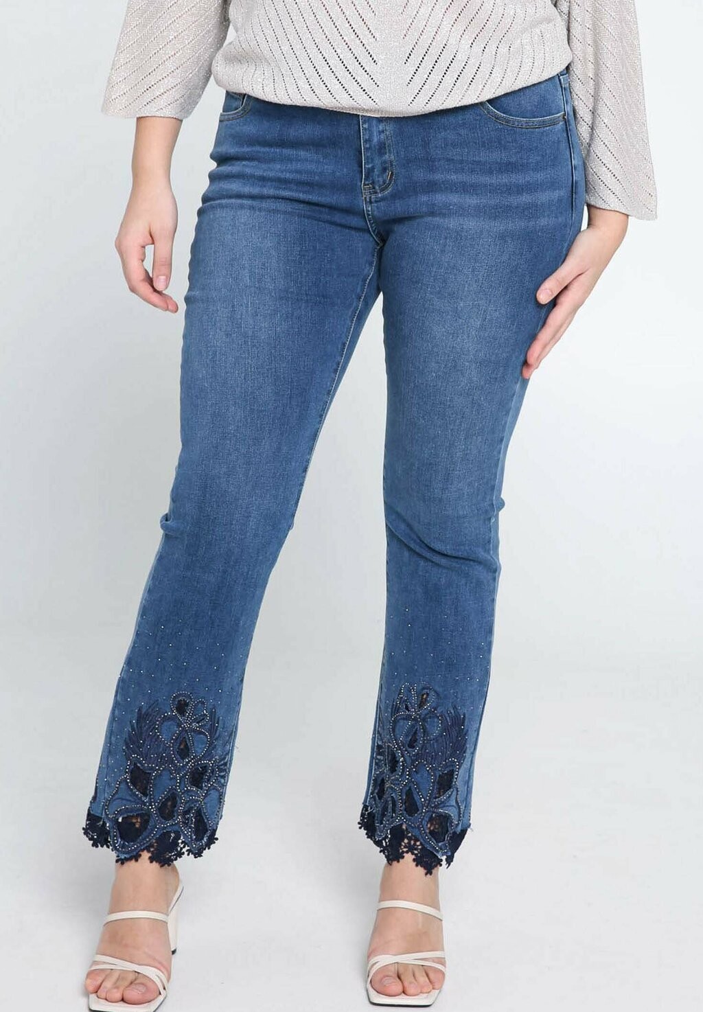 

Джинсы Bootcut Cassis