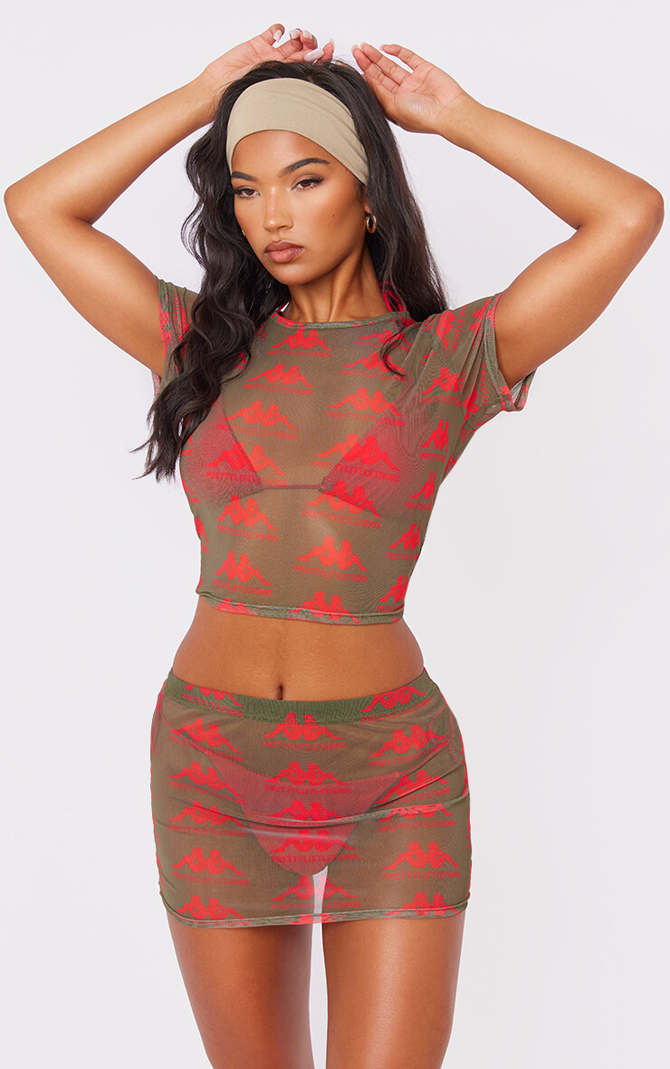 

PrettyLittleThing Укороченный топ Kappa цвета хаки с монограммой