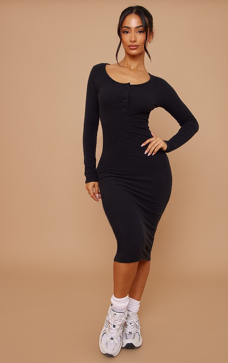 

PrettyLittleThing Миниатюрное черное облегающее платье с длинными рукавами и пуговицами с начесом