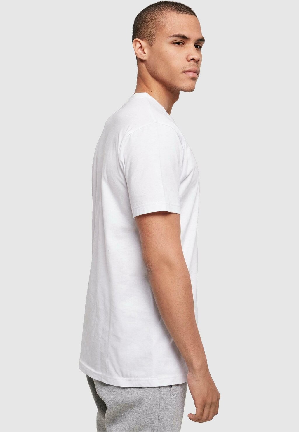 

Футболка с принтом FATHERS DAY-DAD NUMBER 1 BASIC ROUND NECK Merchcode, белый