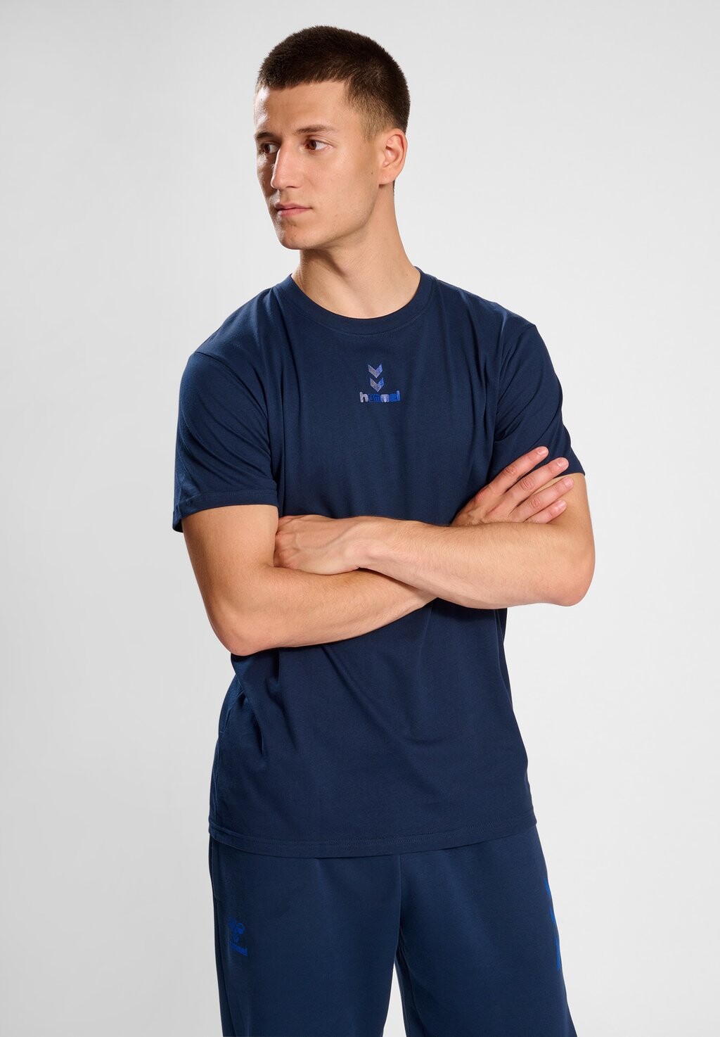 

Базовая футболка Hummel, синий