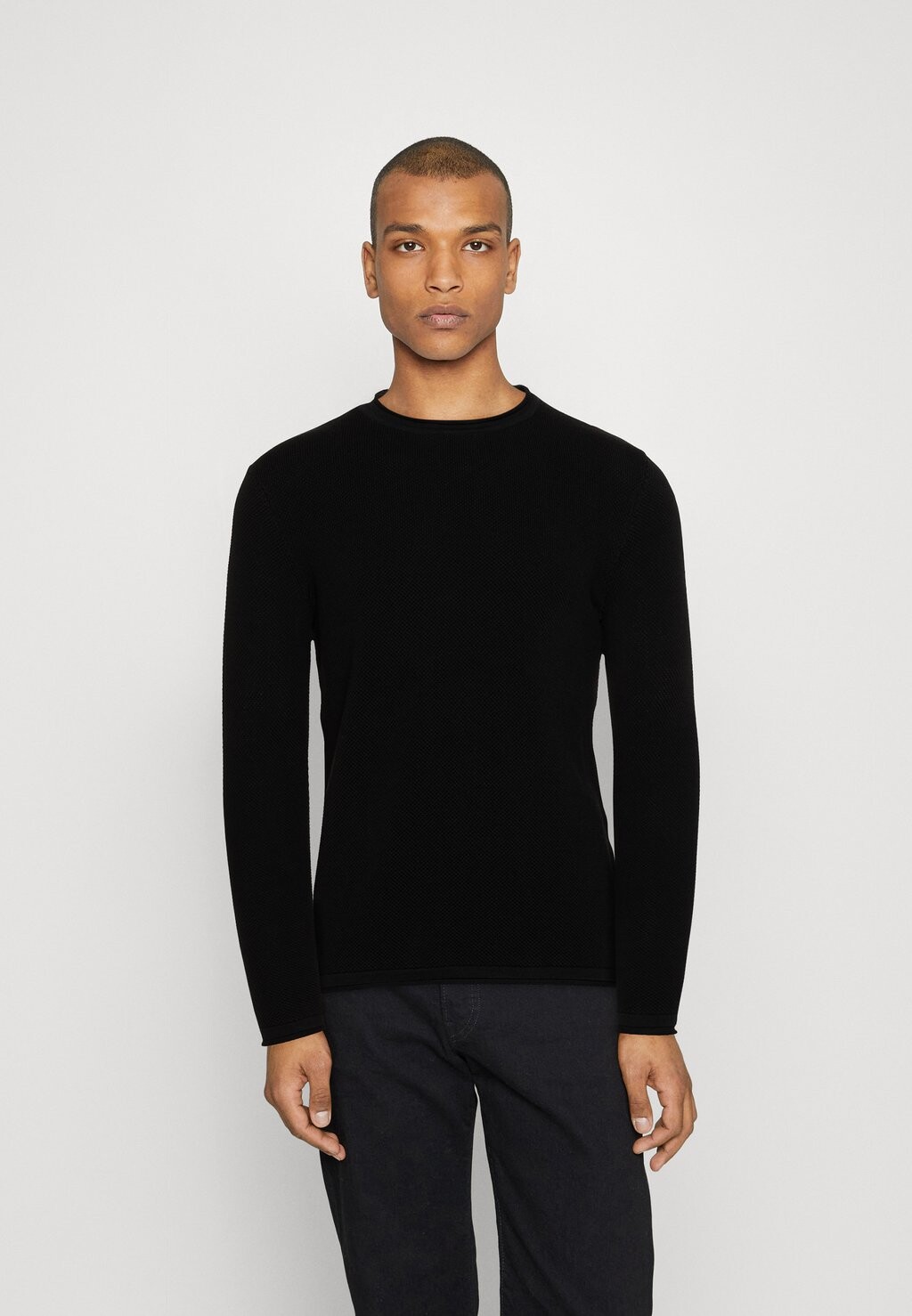 

Свитер CREW NECK With ROLL EDGE KnowledgeCotton Apparel, угольно-черный