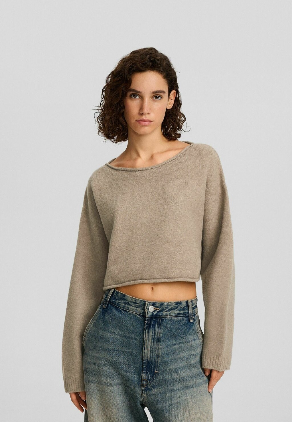 

Свитер Bershka, верблюжий