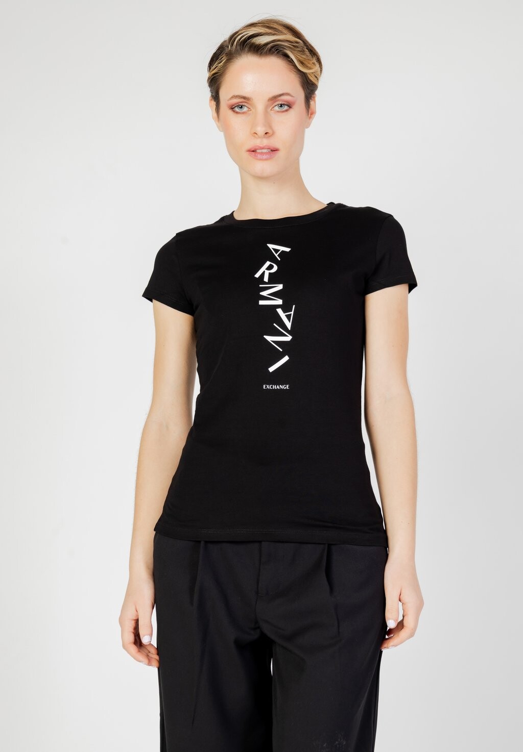 

Футболка с принтом Armani Exchange, черная, Черный
