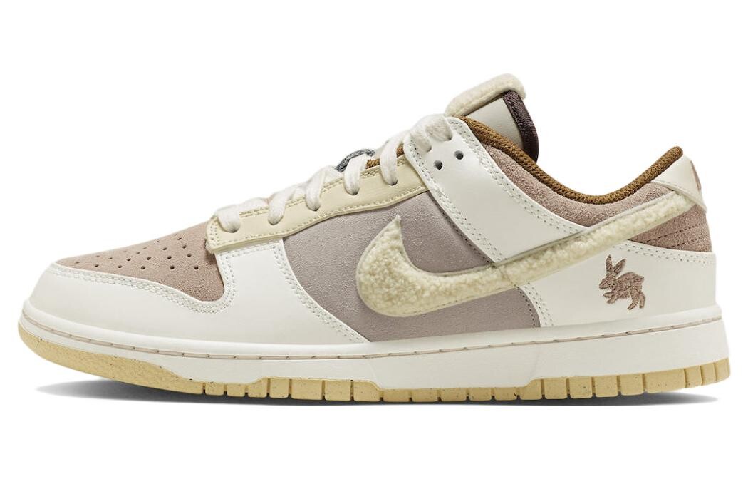 

Кроссовки унисекс Nike Dunk Low Skate, бежевый / белый / коричневый