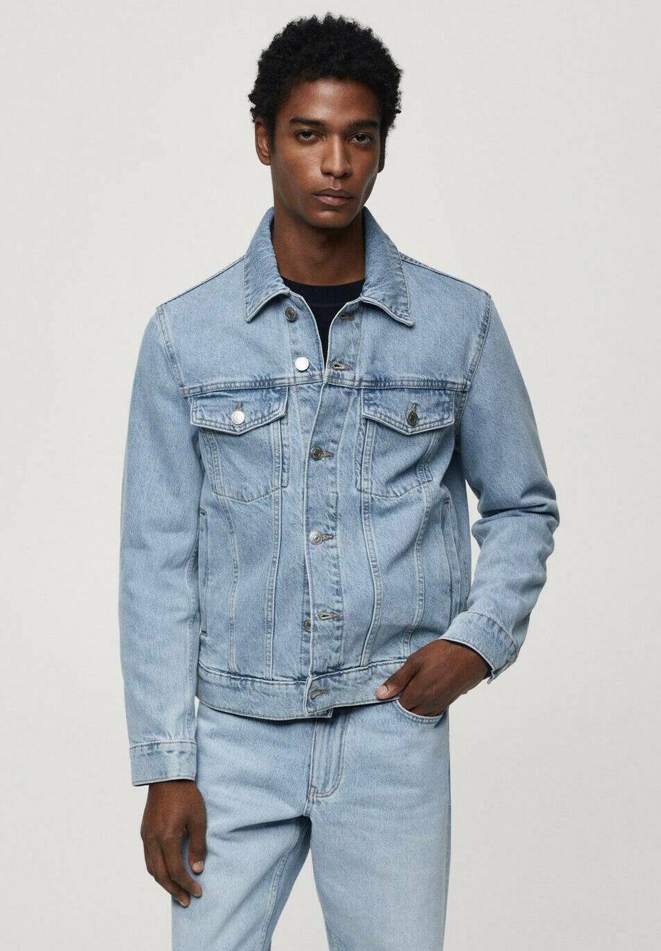 

Джинсовая куртка RYAN Mango, цвет light blue
