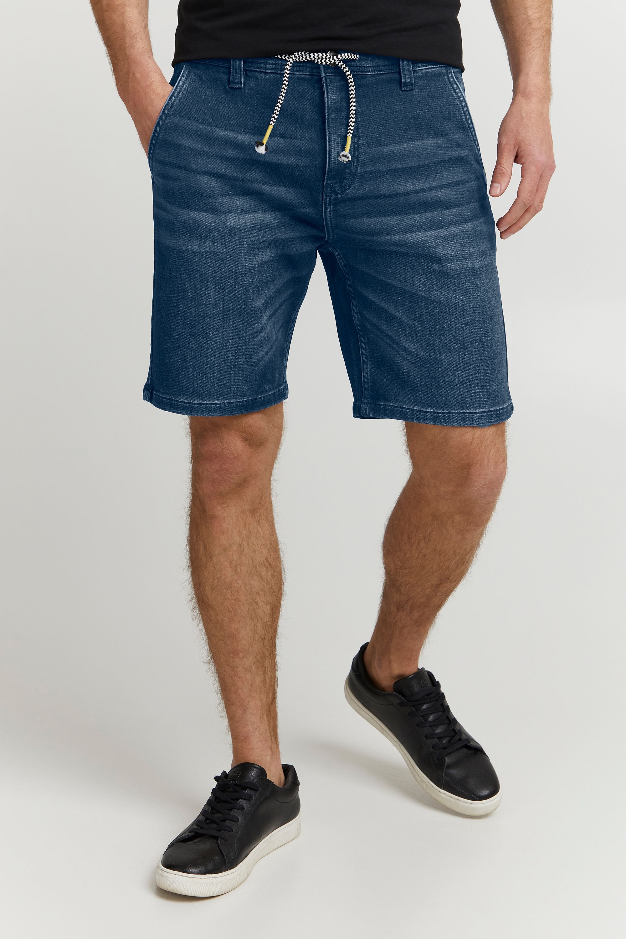Тканевые шорты INDICODE (Hosen), цвет Shorts (Hosen) in
