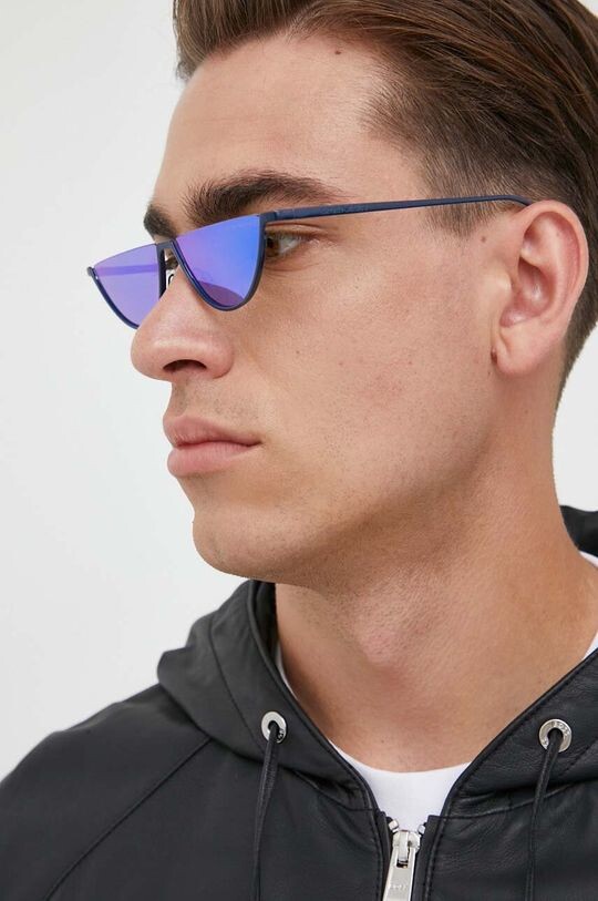 

Солнцезащитные очки Emporio Armani, синий