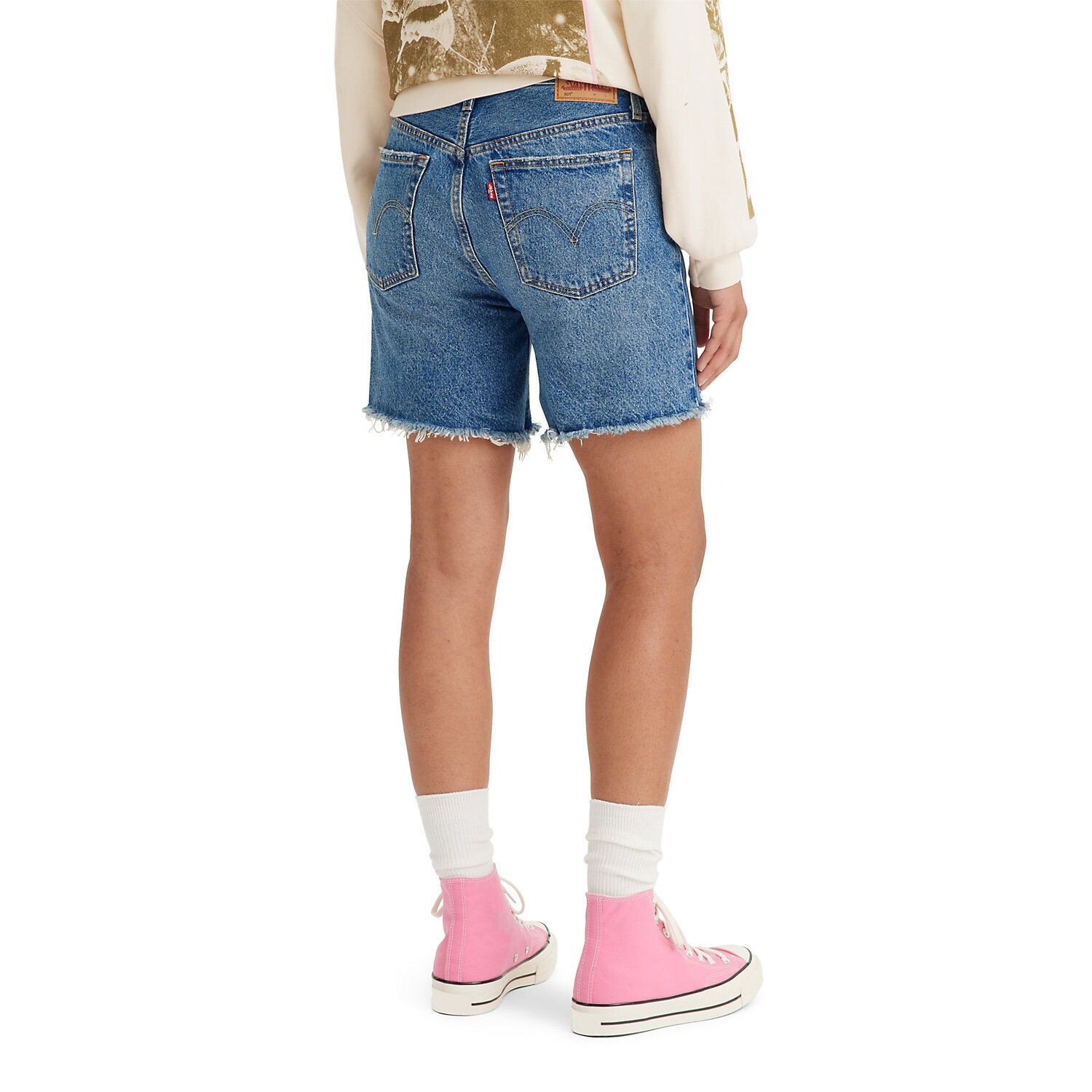 

Женские джинсовые шорты Levi's 501 с потертостями до середины бедра Levi's