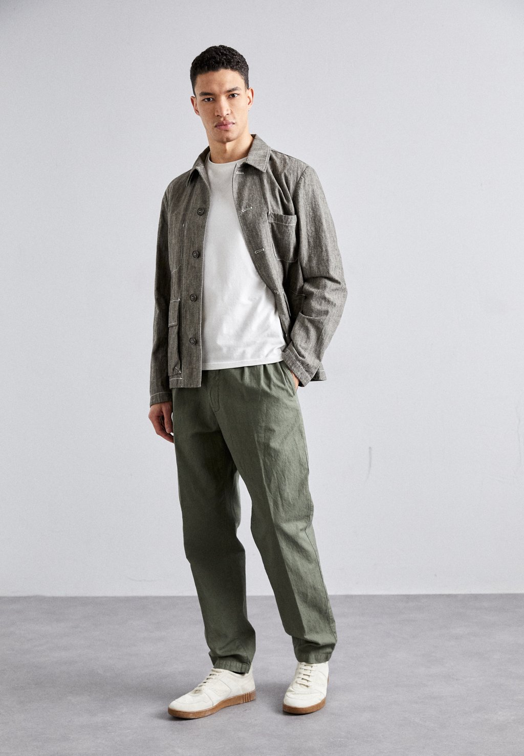 

Брюки PANTALONE ROMAN ASPESI, цвет green