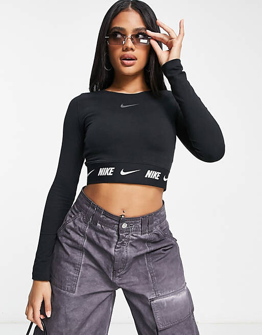 

Черный укороченный топ с длинными рукавами Nike Swoosh Tape