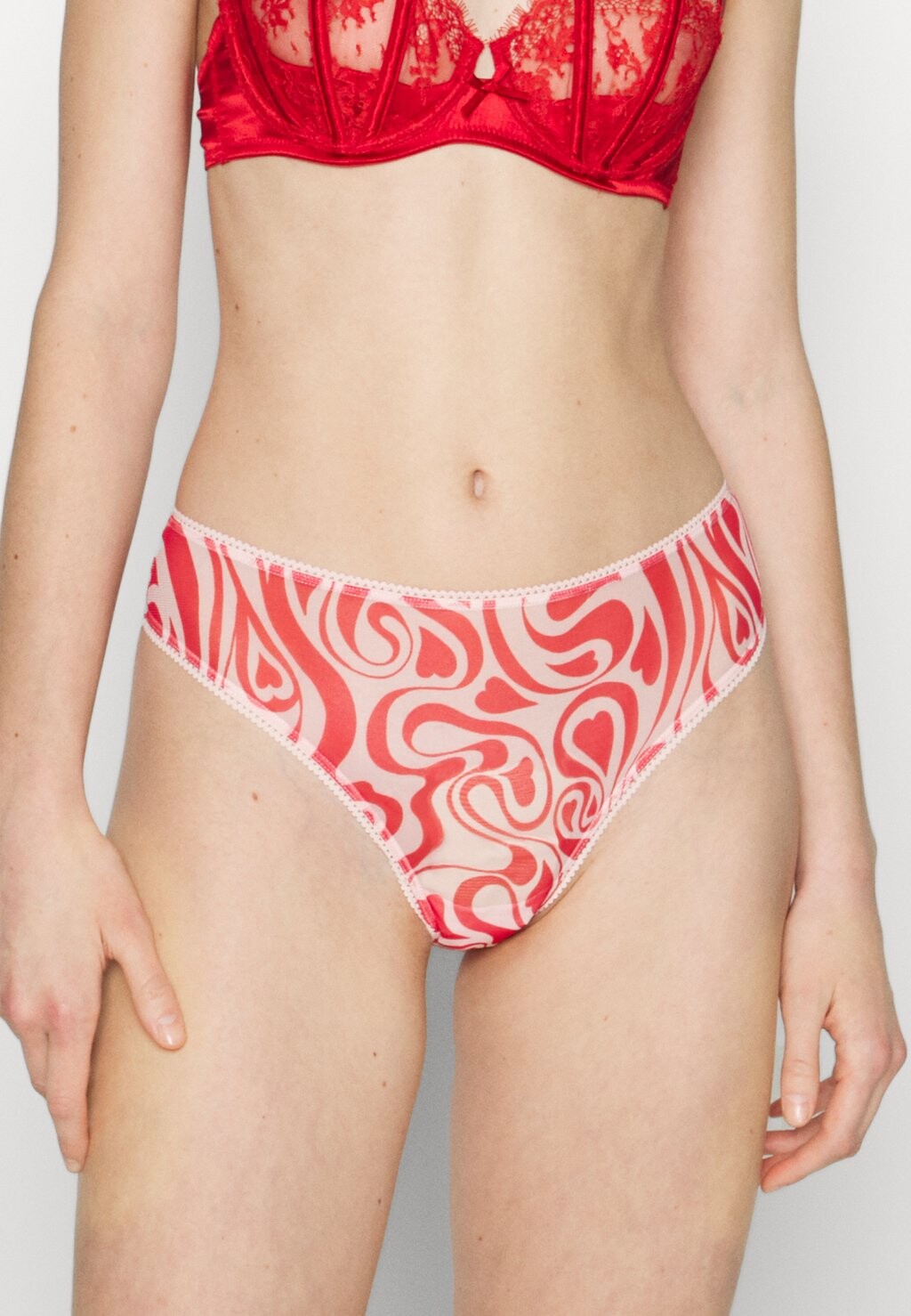 

Стринги Monki