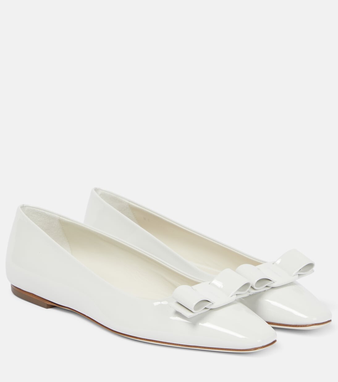 

Лакированные балетки vara с бантом Ferragamo, белый