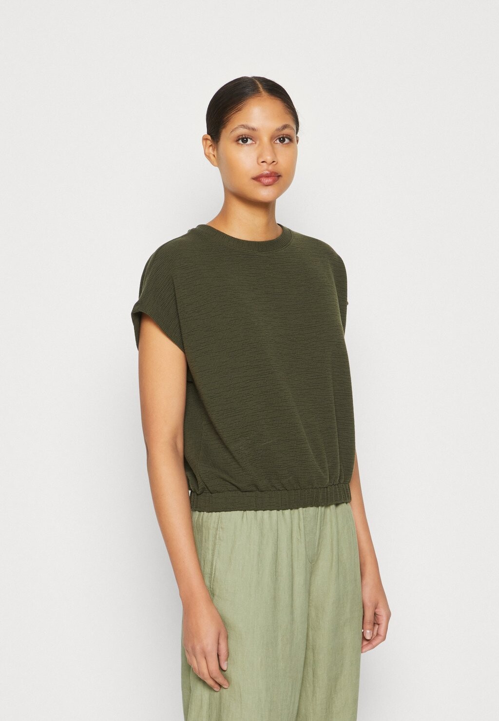 

Футболка Basic edc by Esprit, Серый
