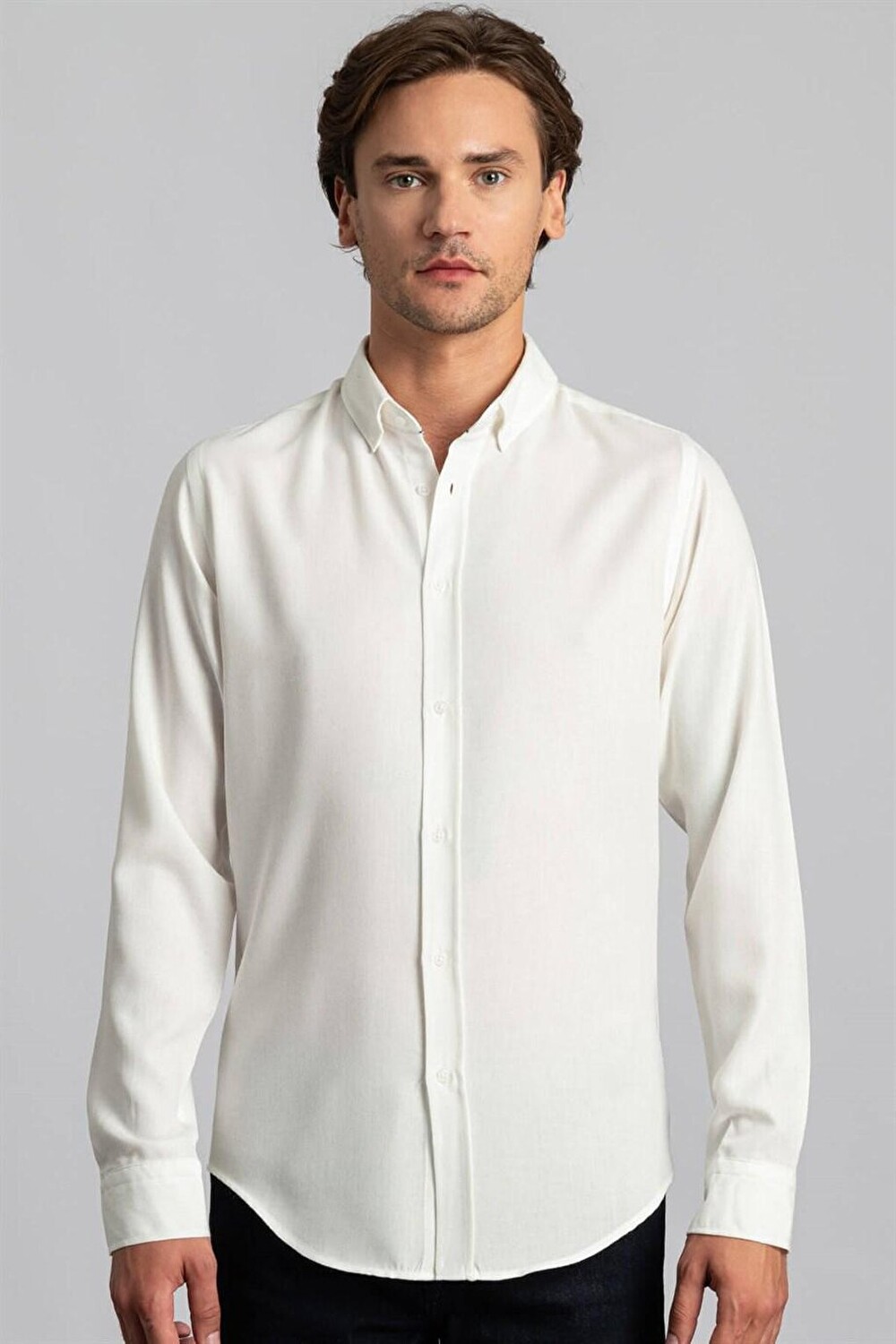 

Зимняя рубашка унисекс с простой и гибкой текстурой Slim Fit TUDORS, белый