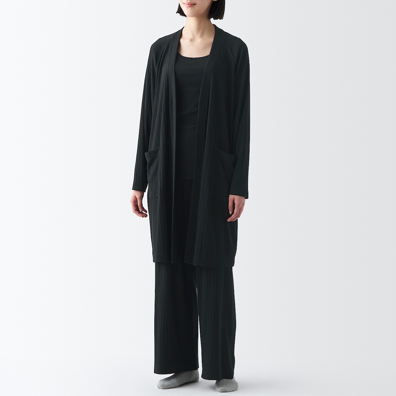 

Длинный кардиган в широкую рубчику MUJI, черный