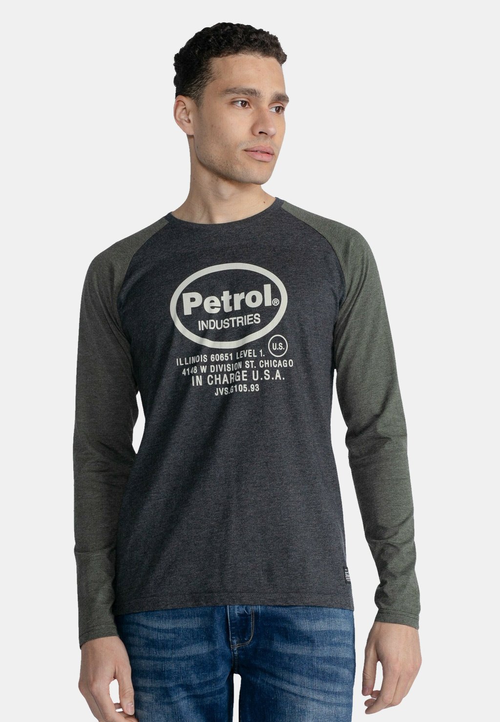 Рубашка с длинными рукавами MIT RUNDHALS UND LOGO Petrol Industries, цвет grau рубашка с длинными рукавами strukturiertes rundhals mit wording soccx цвет clear red