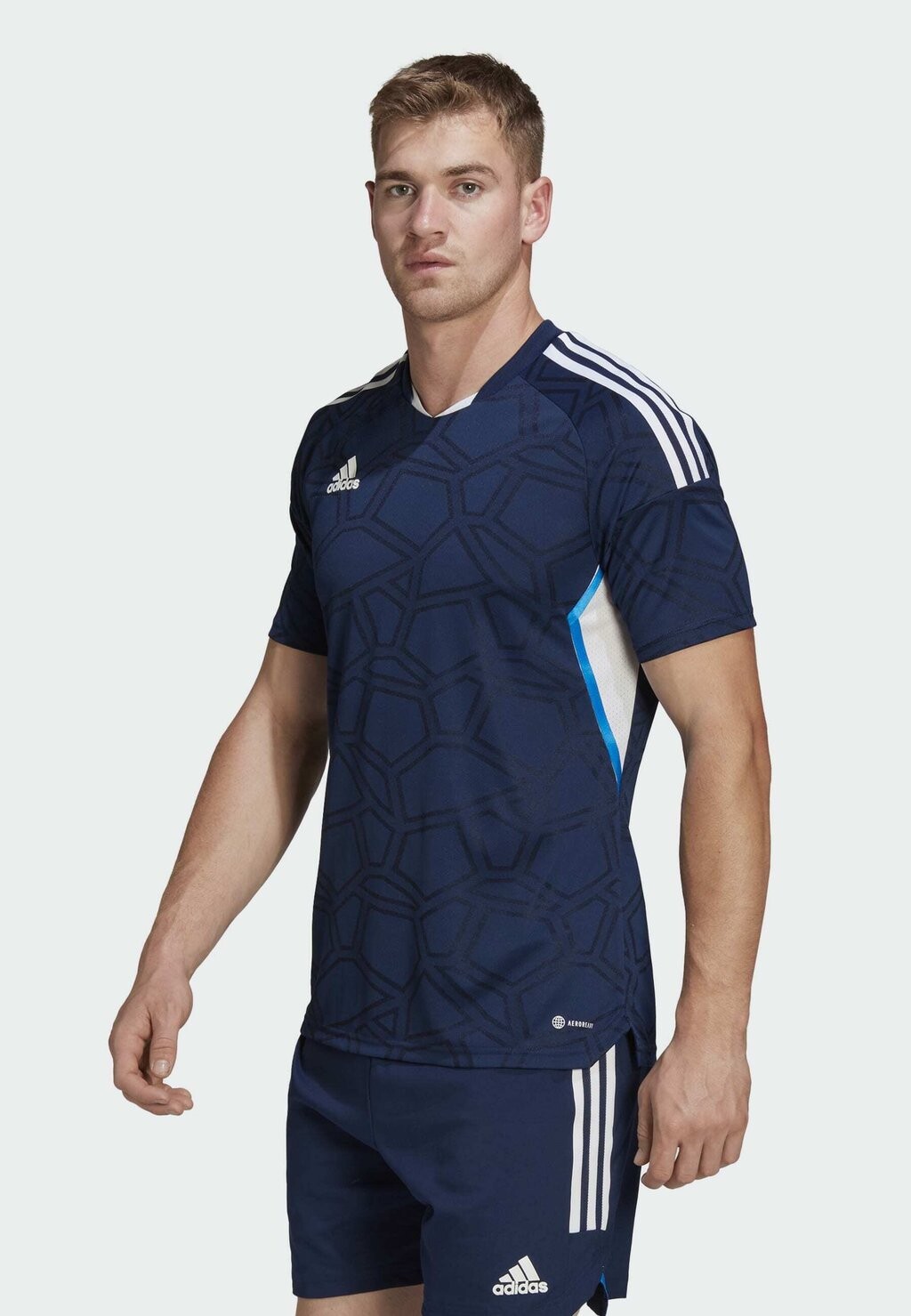 

Футболка Adidas