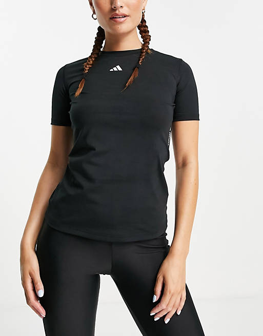 

Черная футболка adidas Training Techfit, Черный