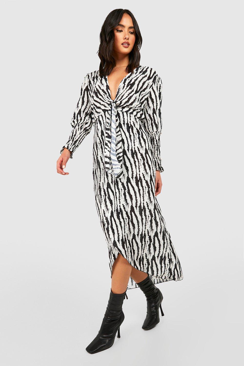 

Платье миди с принтом зебра Boohoo, черный