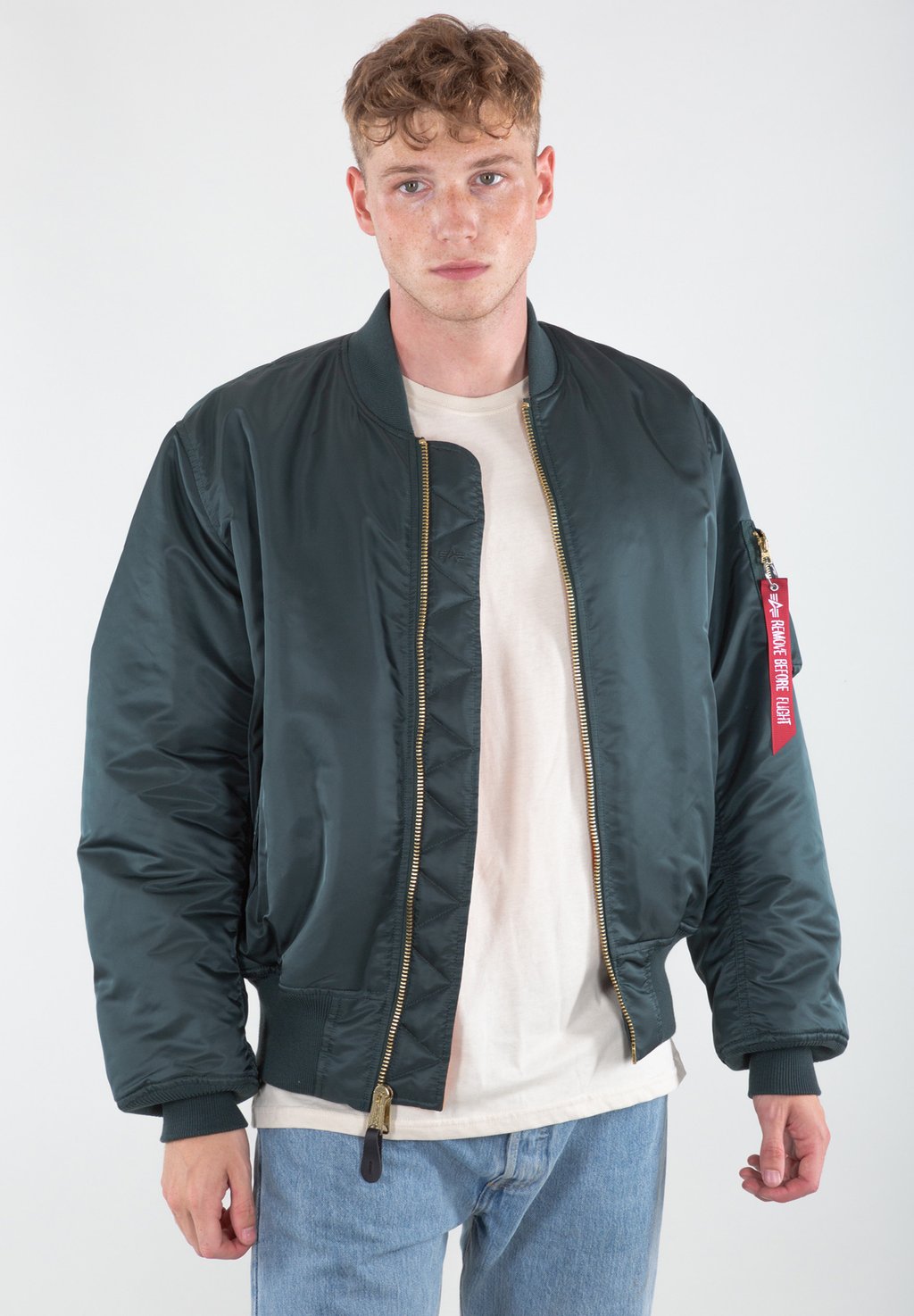 

Бомбер Alpha Industries