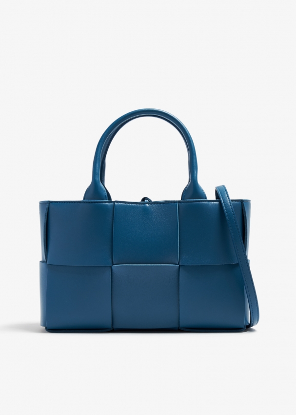 Сумка-тоут Bottega Veneta Mini Arco, синий сумка boti arco