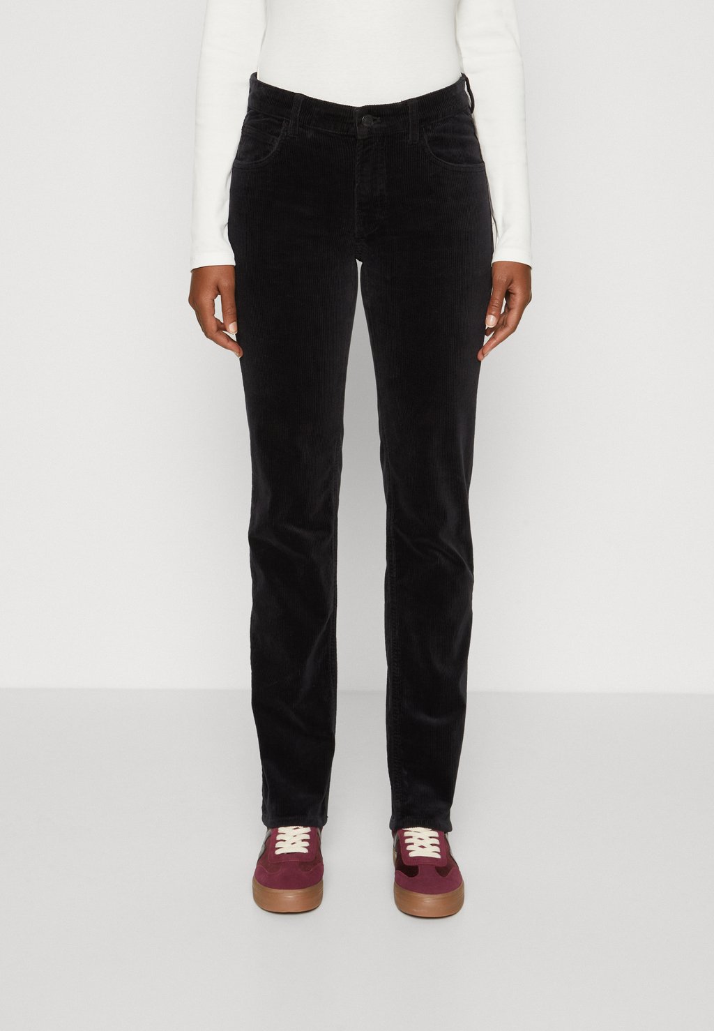 

Брюки Marc O'Polo DENIM ПРЯМЫЕ, черный