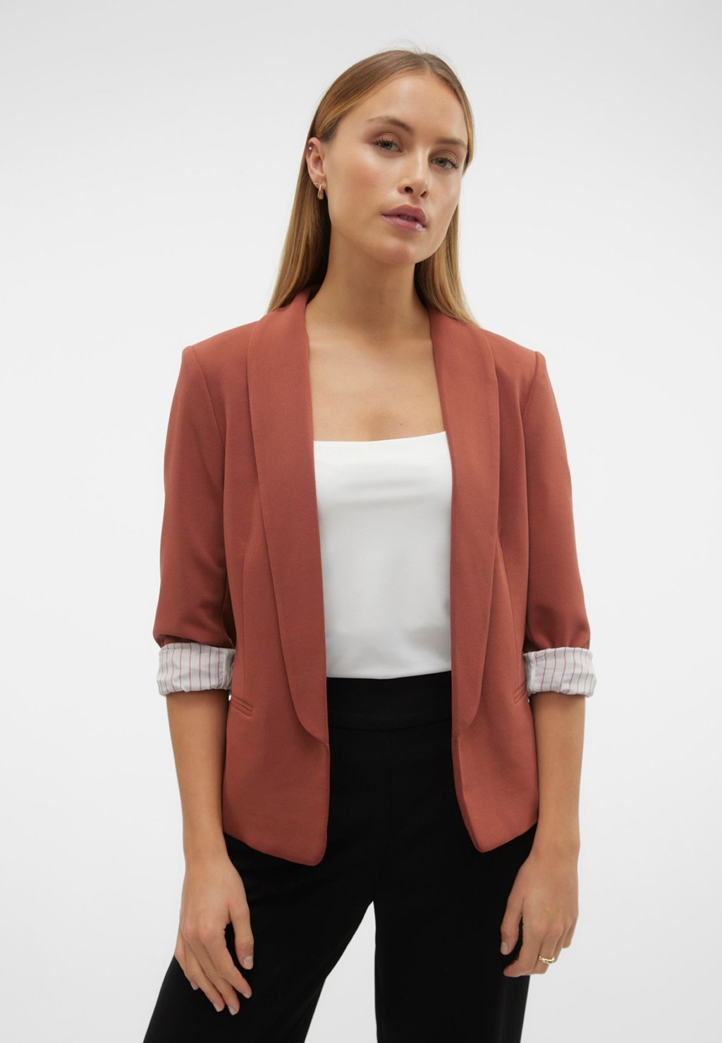 

Блейзер Vero Moda ЗАМИРА, цвет mahogany