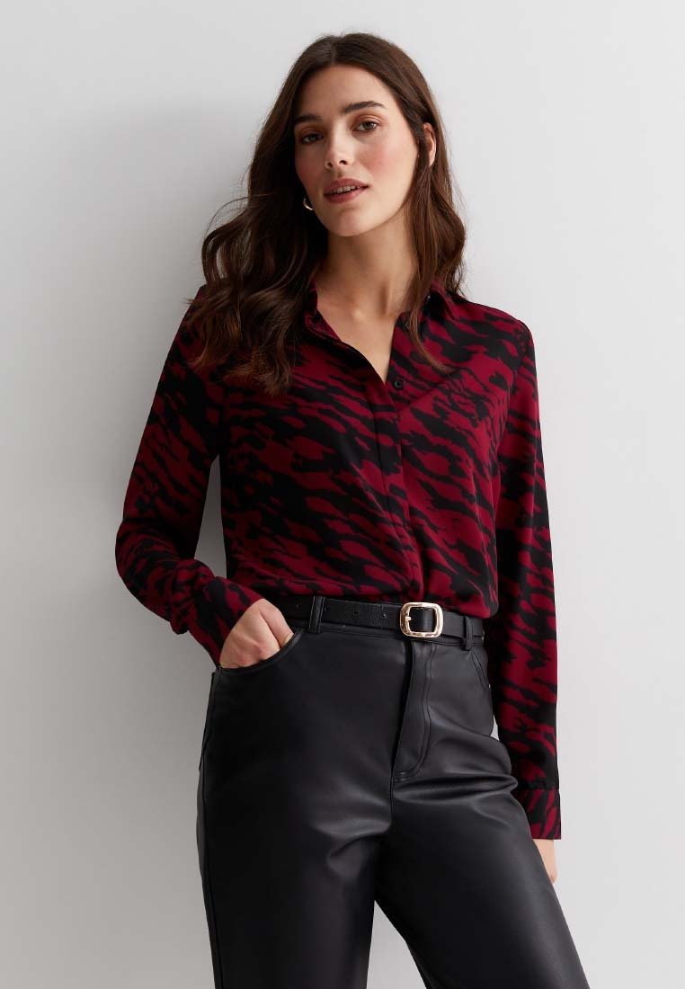 

Рубашка Mark Making Long Sleeve New Look, цвет red pattern
