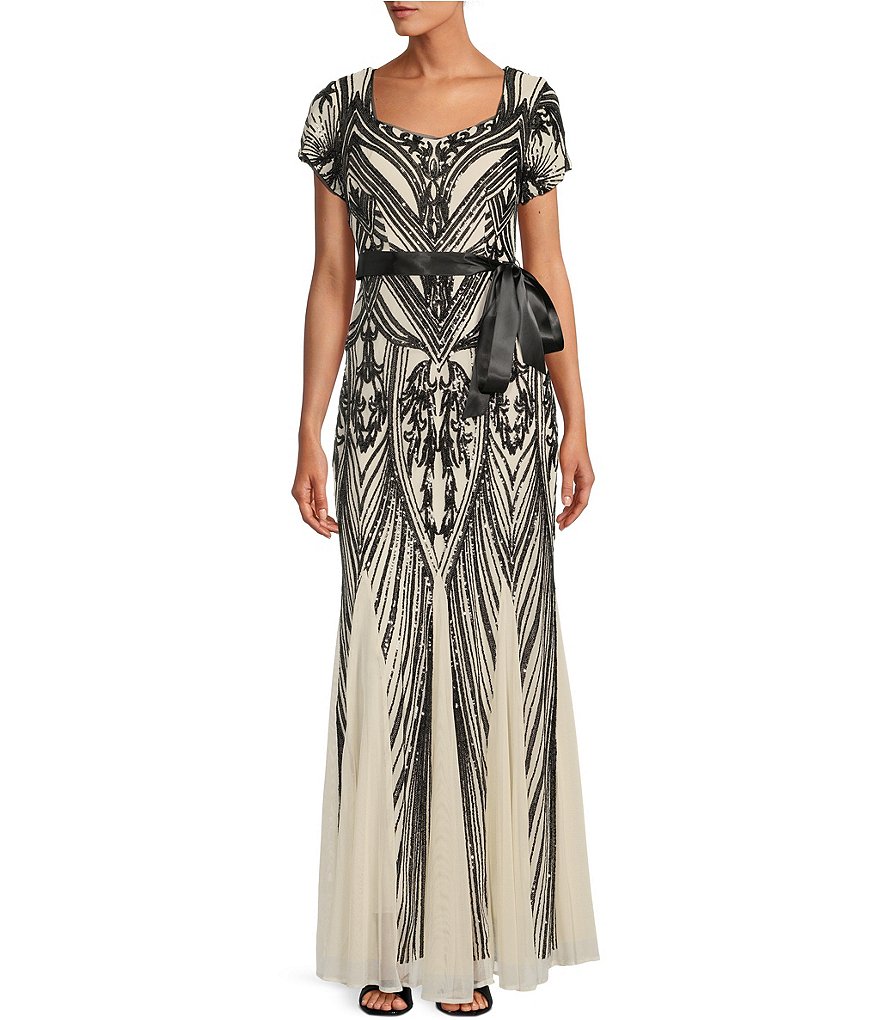 R & M Richards Платье-годе с короткими рукавами и вырезом в форме сердца, украшенное пайетками, бежевый