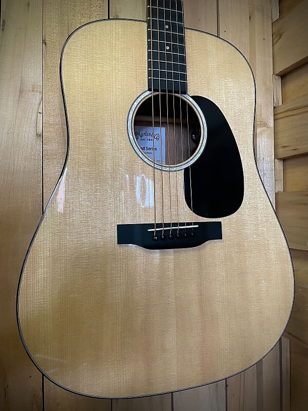 

Martin D-10E Road Series - Natural Sapele (НОВИНКА)