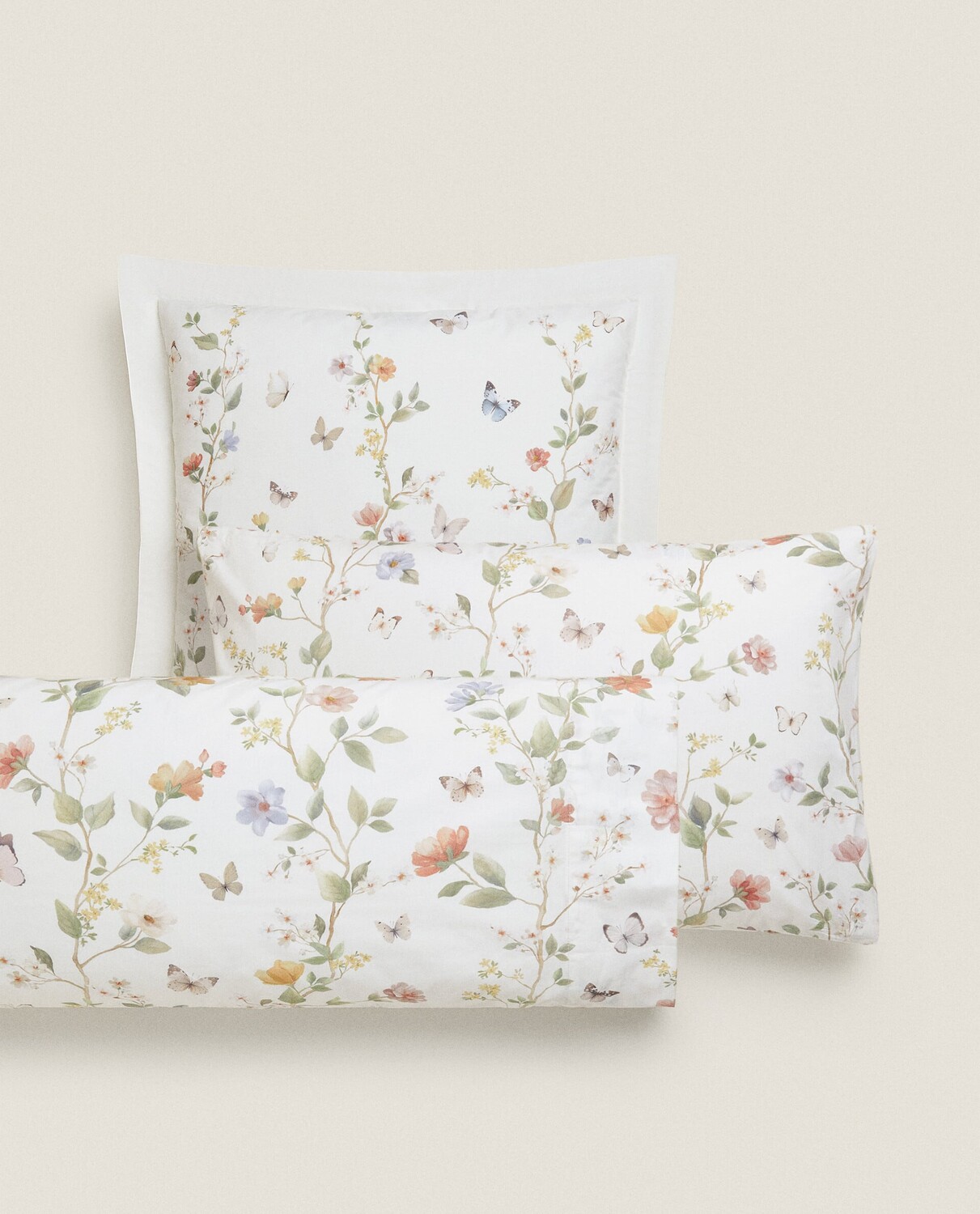 

Наволочка Zara Home Flower And Butterfly Print, мультиколор
