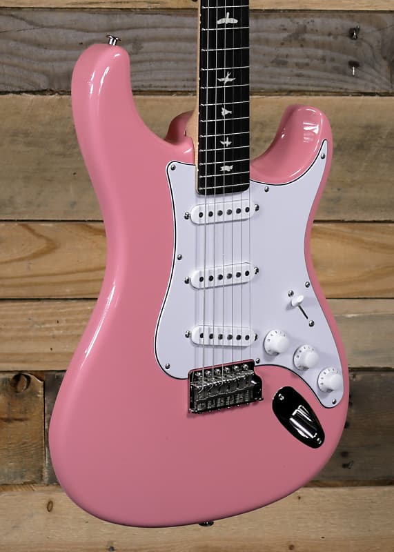 цена Электрогитара PRS John Mayer Silver Sky Roxy Pink Satin с чехлом и грифом из палисандра John Mayer Silver Sky Electric Guitar Satin w/ Gigbag & Rosewood Fretboard