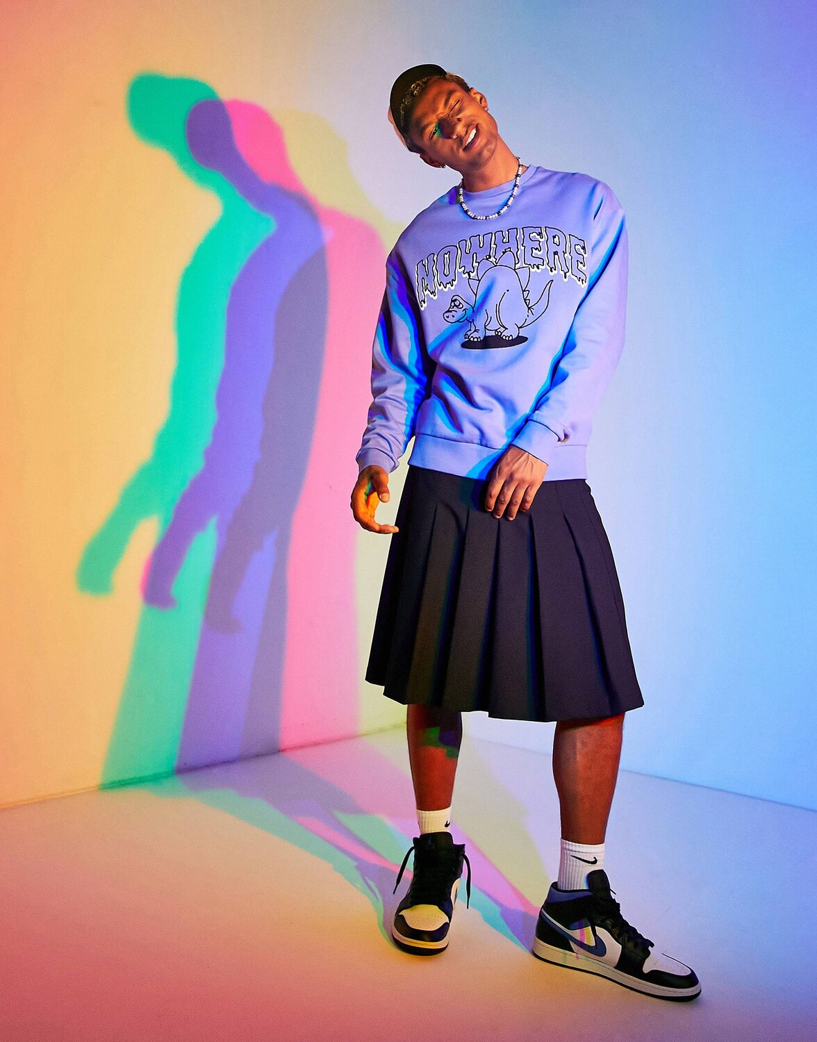 

Фиолетовая толстовка оверсайз с принтом динозавров ASOS DESIGN
