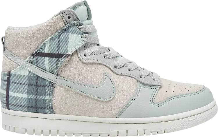 Nike dunks 2025 high plaid