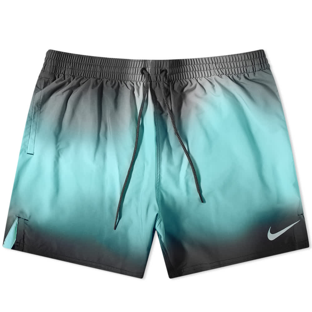 

5-дюймовый залп, короткий Nike Swim