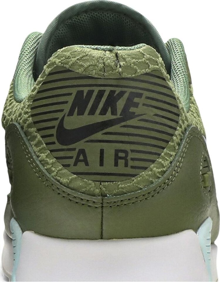 Green air max clearance ultra