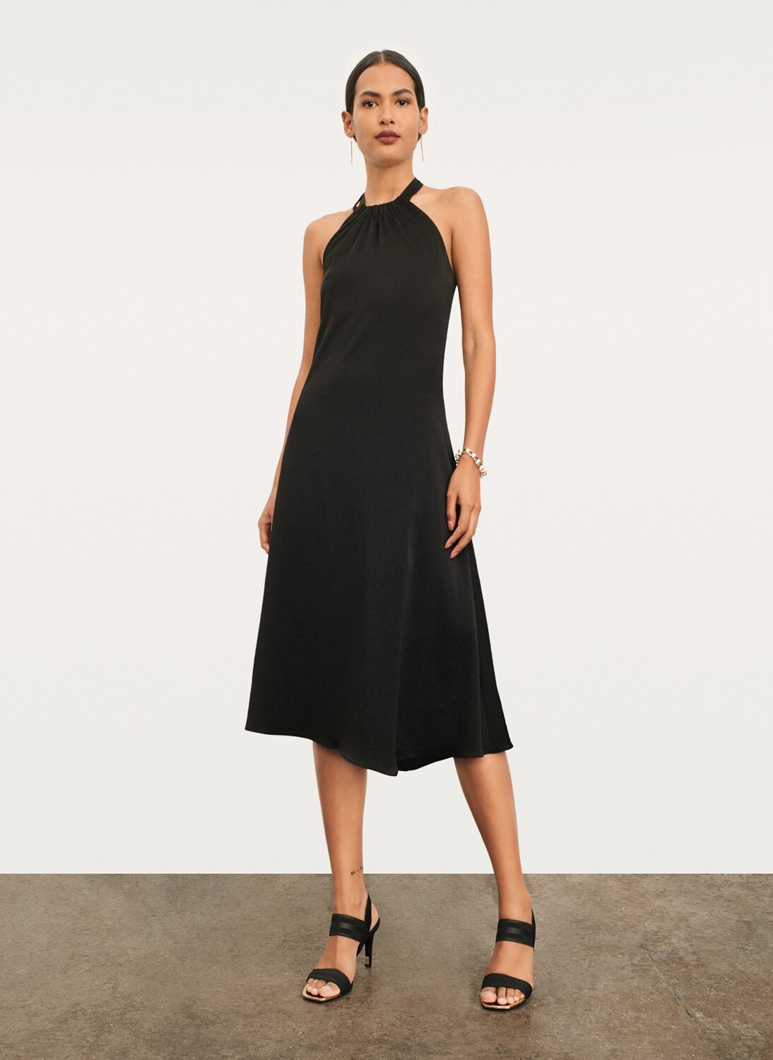 

Платье облегающее Donna Karan