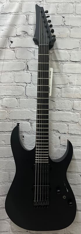 

Электрогитара Ibanez RG Iron Label Flat Black, модель RGRTB621BKF, 7,5 фунтов