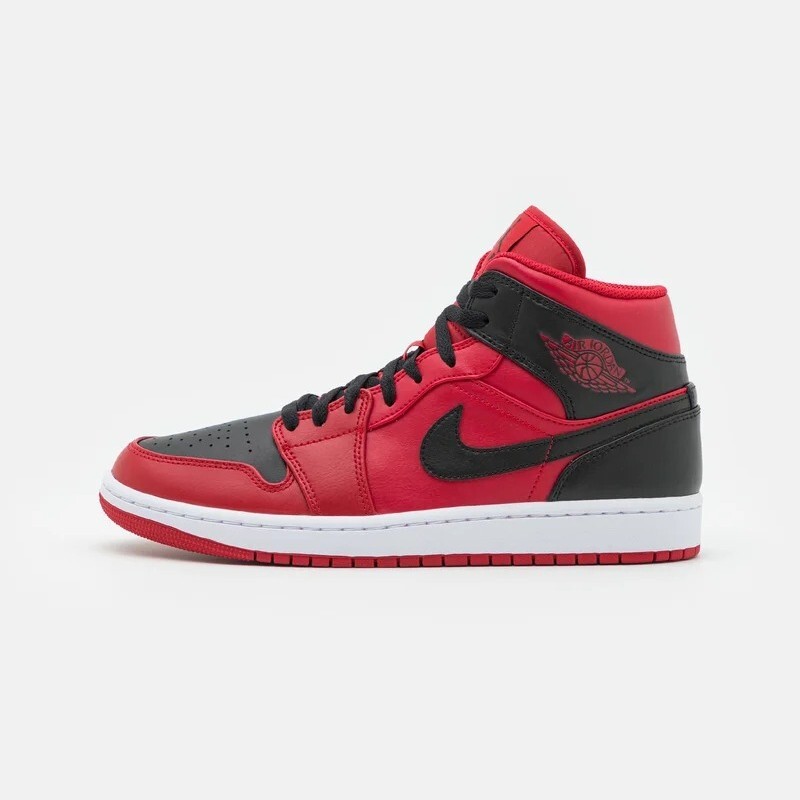 

Кеды Nike Air Jordan 1 Mid, черный/красный
